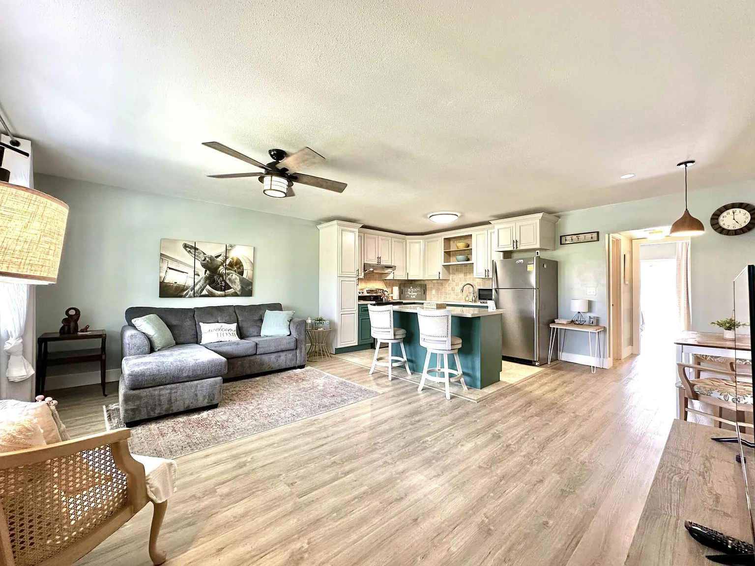 1 bed, 1.5 bath, 684 sqft, $1,525 — Photo 4