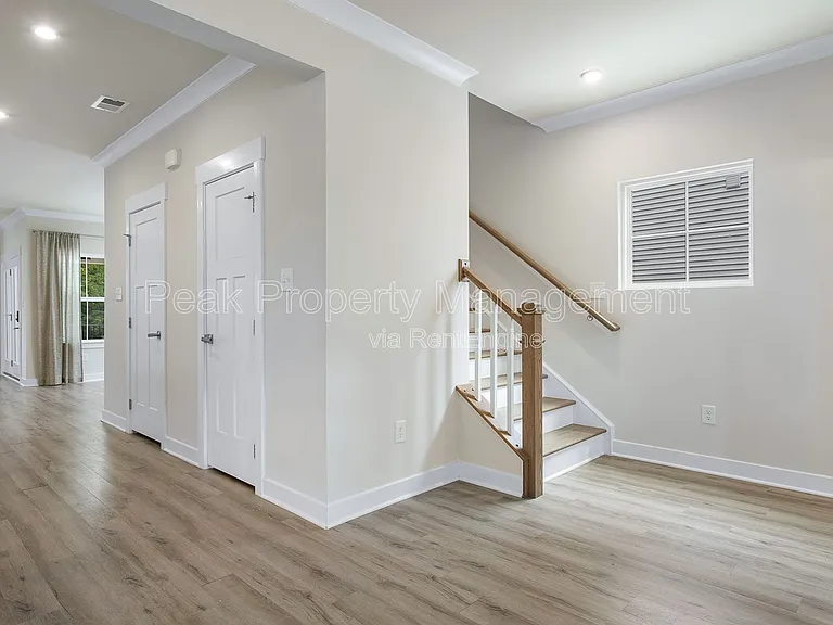 1633 Bilder Ct — Photo 29