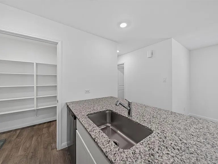 11923 Detar Ct — Photo 21