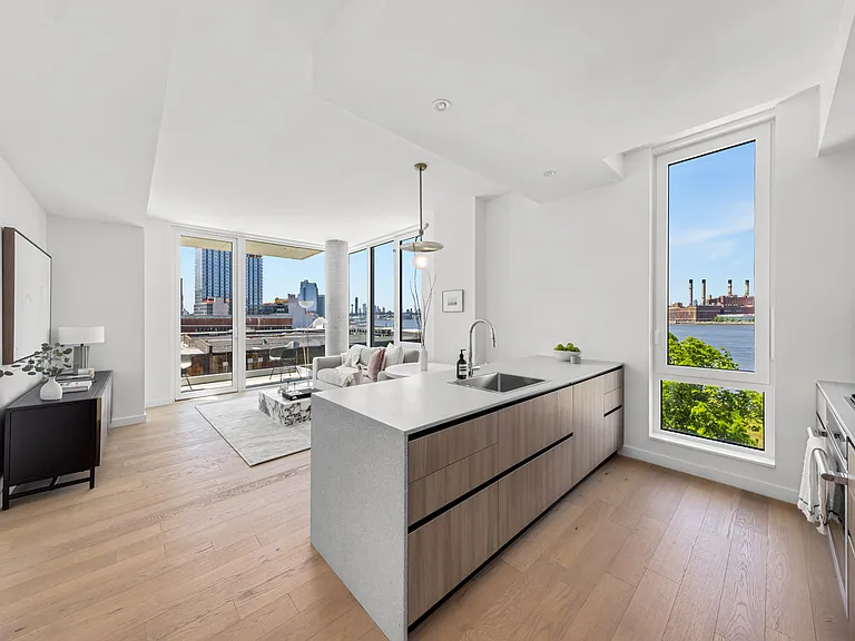 30 Kent St #904 — Photo 3