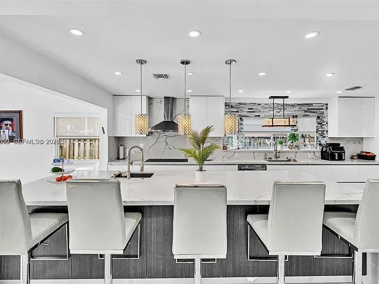 3877 Bimini Ave — Photo 15