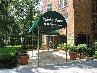 5th image of 4230 Douglaston Pkwy APT 3k