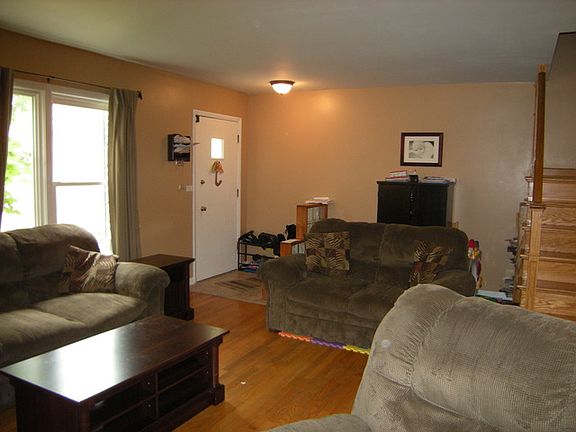3rd image of 5526 W Windsor Ave #A