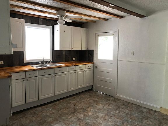 3rd image of 1712 Malcolm St