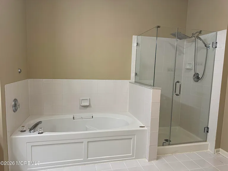 363 Saint Andrews Pl — Photo 8