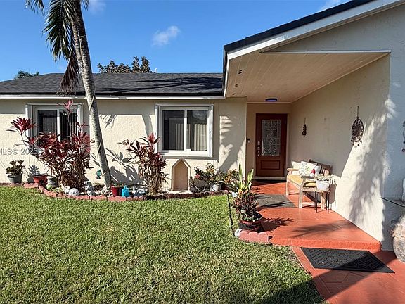 3rd image of 12285 SW 257th Ter