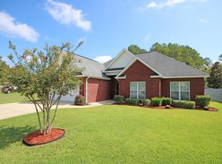 300 Lilac Ct, Bonaire, GA 31005