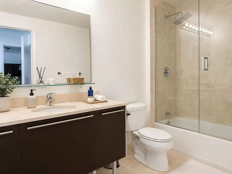 1900 N Bayshore Dr #3807 — Photo 16