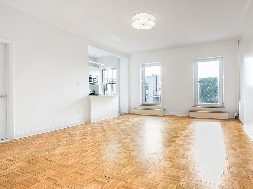 1st image of 54 1st Pl APT 3