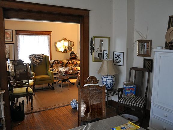 5th image of 458 W 1st St #1A