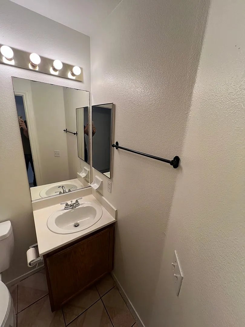 1 Story home — Photo 2