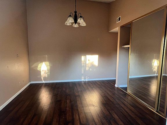 5th image of 4512 Donalbain Cir