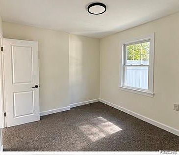 21210 Berg Rd, photo 10