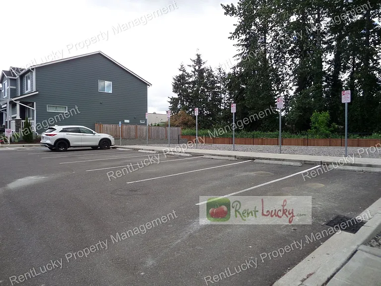2816 Laurel Loop — Photo 30