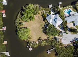 300 Hillpoint Dr, Palm Harbor, FL 34683