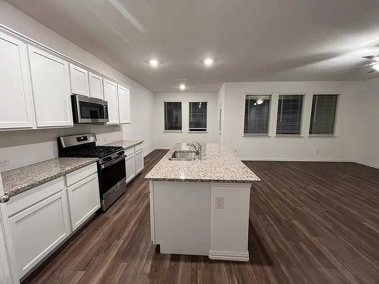 5628 Elwood Dr — Photo 22