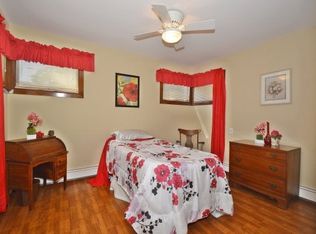 134 Hewlett Ave, Merrick, NY 11566