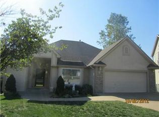 7909 N Woodland Ave, Gladstone, MO 64118