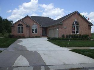 16367 Moore Park, Update, MI 48044