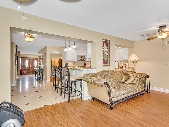 5th image of 2227 Donato Dr