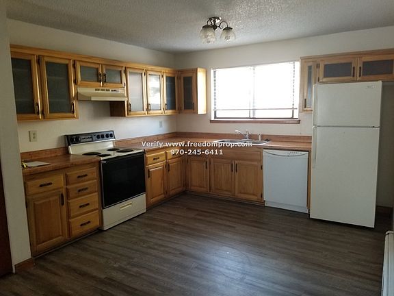 5th image of 558 1/2 Garfield Dr APT 1