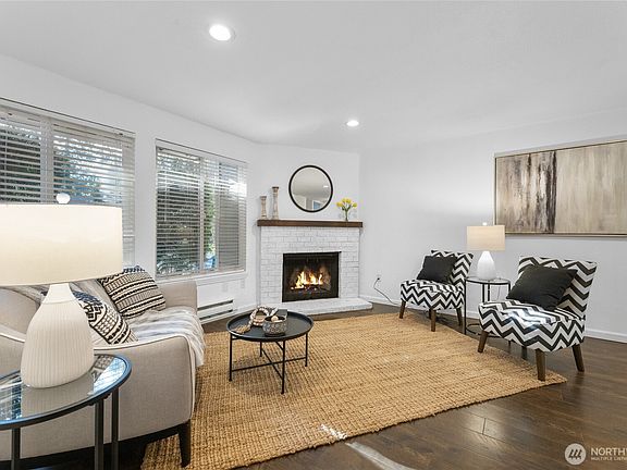 2nd image of 1555 Union Avenue NE #39