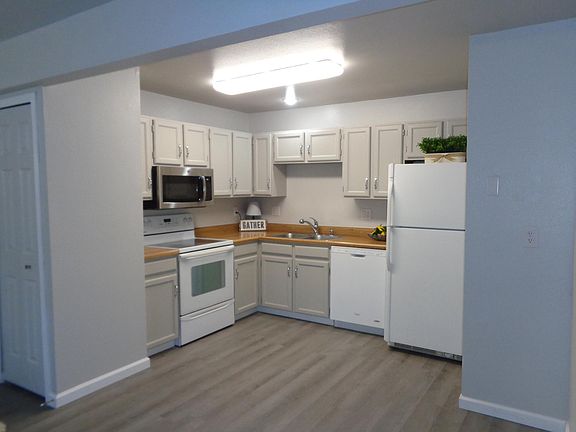 2nd image of 6472 McNichols Ct