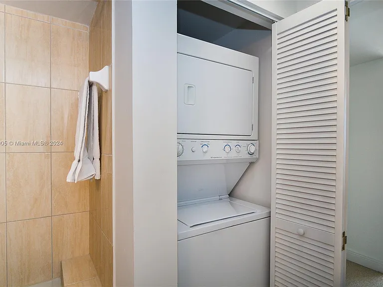 1750 N Bayshore Dr #3512 — Photo 16