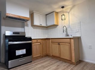 948 86th Ave #B, Oakland, CA 94621