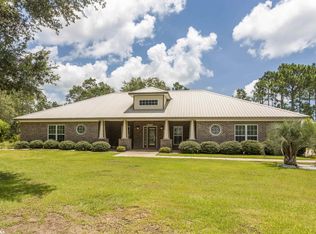 8472 Pinewood Dr, Foley, AL 36535
