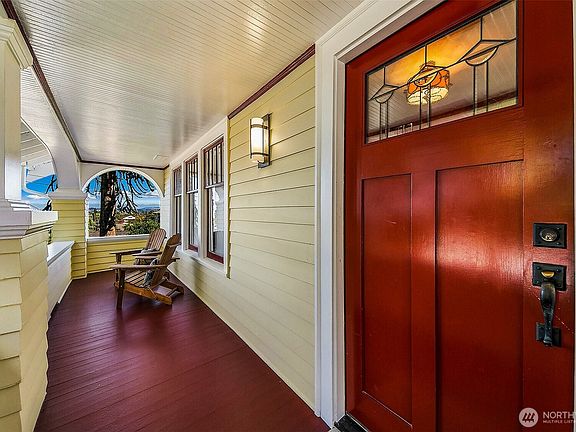 3rd image of 2502 18th Avenue S