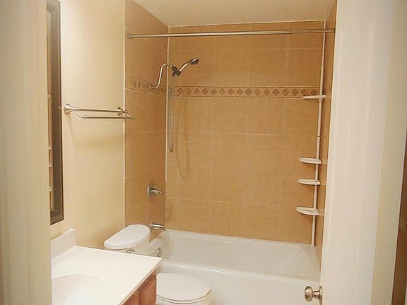 5th image of 956 Lupine Hills Dr