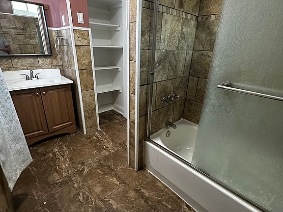 4th image of 2903 N Hancock St #2