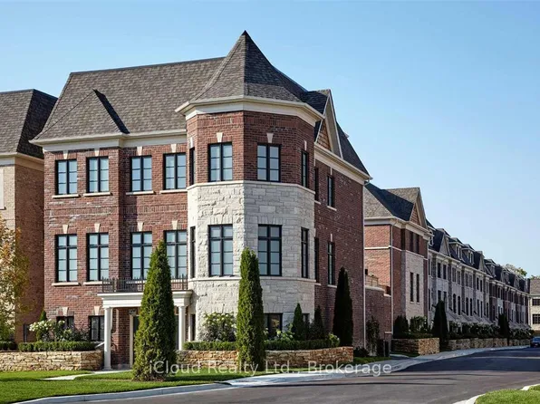 26 Lunar Cres #36, Mississauga, ON L5M 2R5
