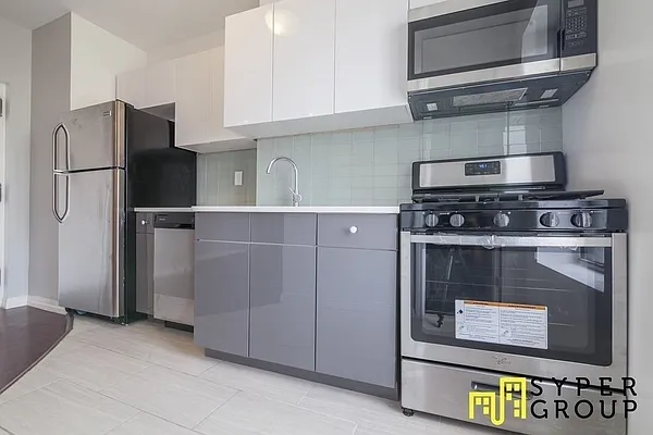 Rented by The Syper Group | media 27