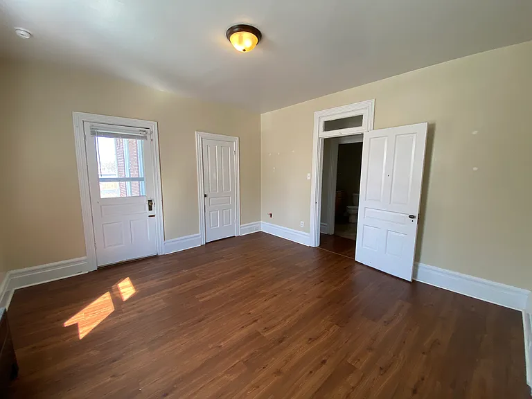 25 E North St — Photo 17