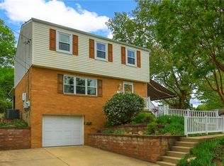 3970 Deervue Dr, Pittsburgh, PA 15227