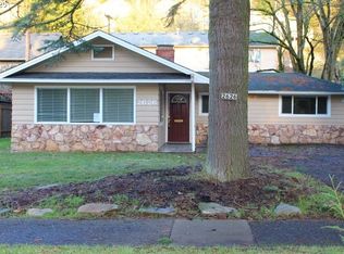 2626 NE Fremont Dr, Portland, OR 97220