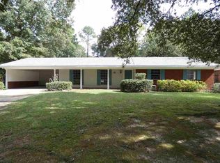 928 Park Ln, Jackson, MS 39211