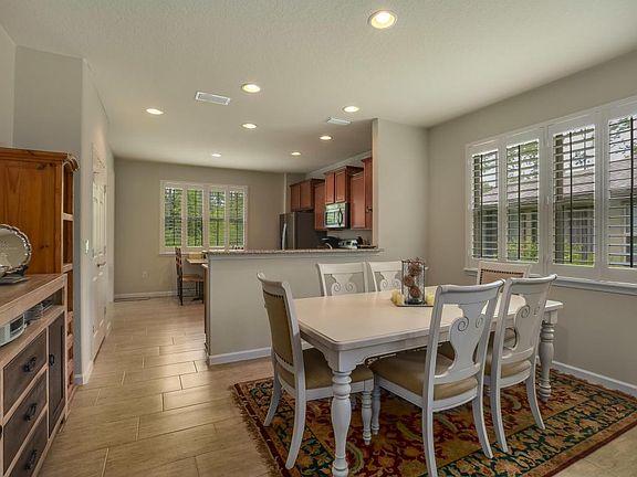 5th image of 148 Caspia Ln