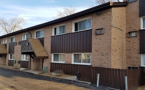 2nd image of 2205 Arbor Cir #2