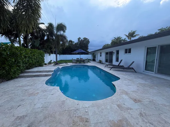 2620 NE 53rd Street NE, Lighthouse Point, FL 33064