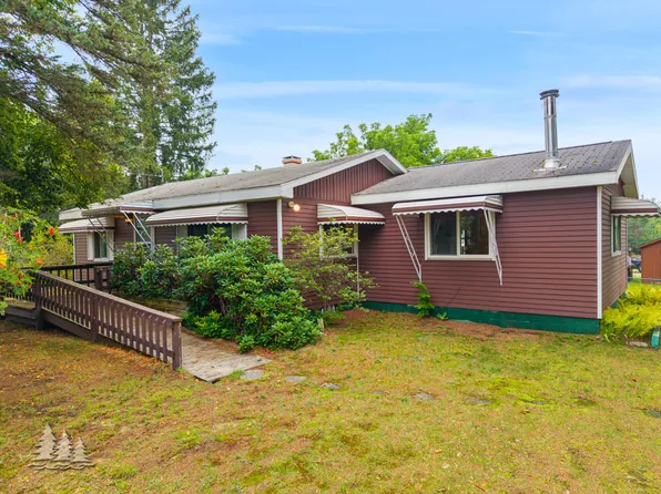 2683 Marius St, Lewiston, MI 49756