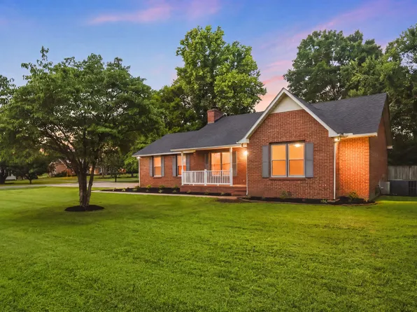 401 Ridgetop Dr, Smyrna, TN 37167
