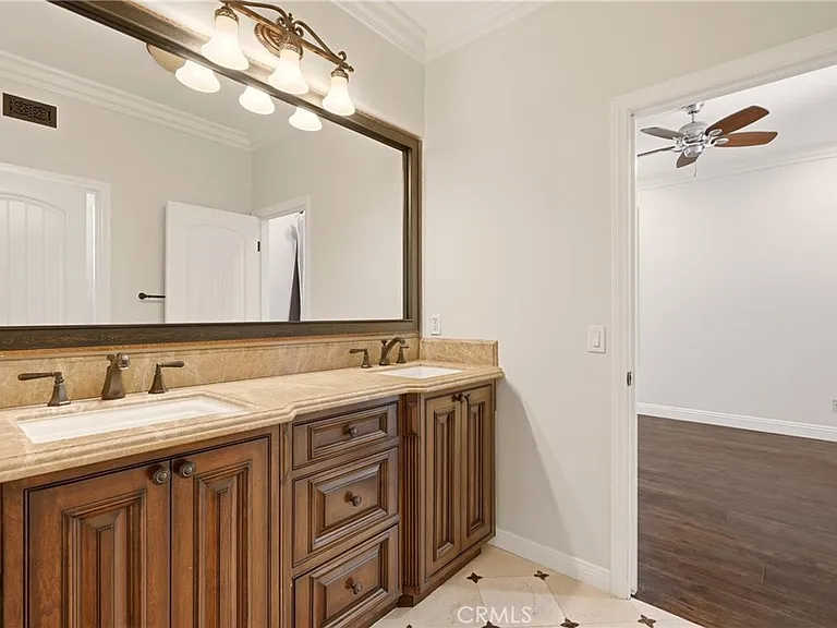 16 Sunset Cv — Photo 46
