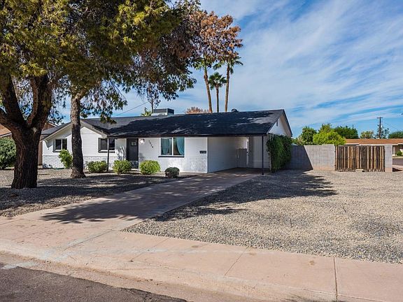 3rd image of 1924 E Palmcroft Dr