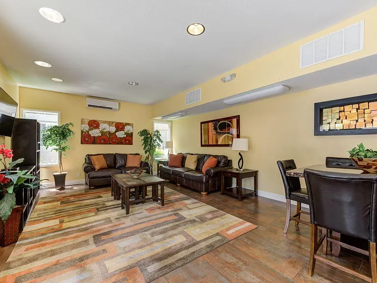Resident Lounge