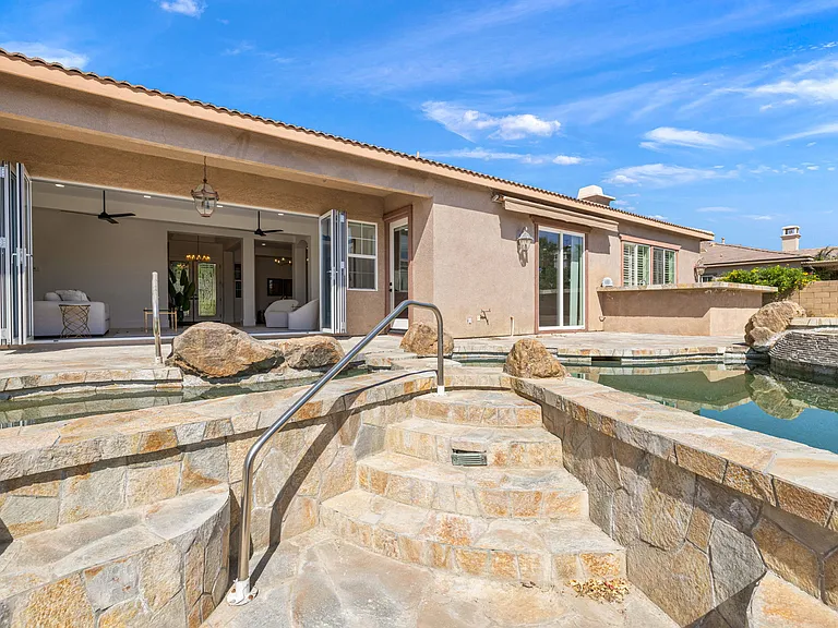 57806 Cantata Dr — Photo 46
