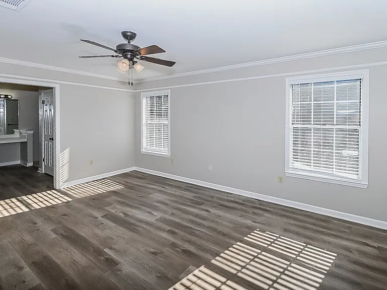 5404 Pear Dr — Photo 9