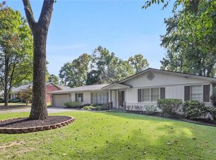 641 Hammond Dr, Sandy Springs, GA 30328